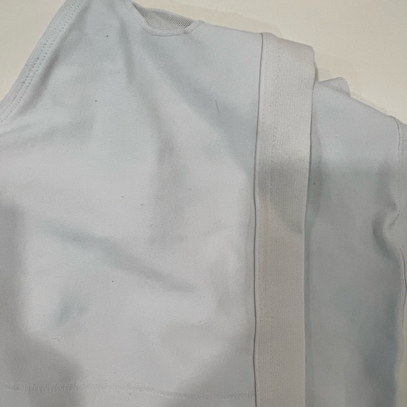 Avita White Fitted Crop Camisole - Picture 4 of 4